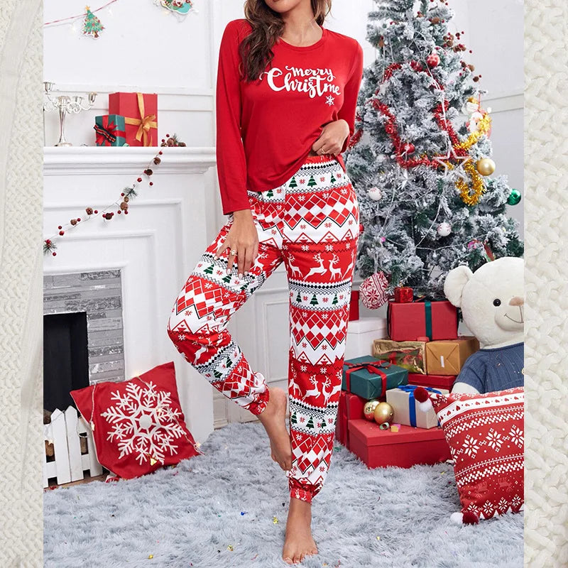 Winter Women's Christmas Pajama Set - Long-Sleeve Sleepwear